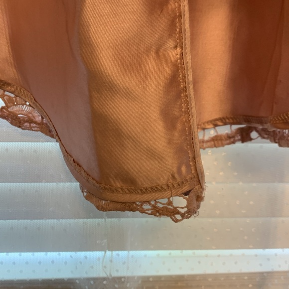 Chi Chi London Lace Dip Highlow Dress - Picture 6 of 12